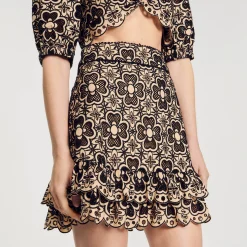 Jupe Courte En Broderie Anglaise