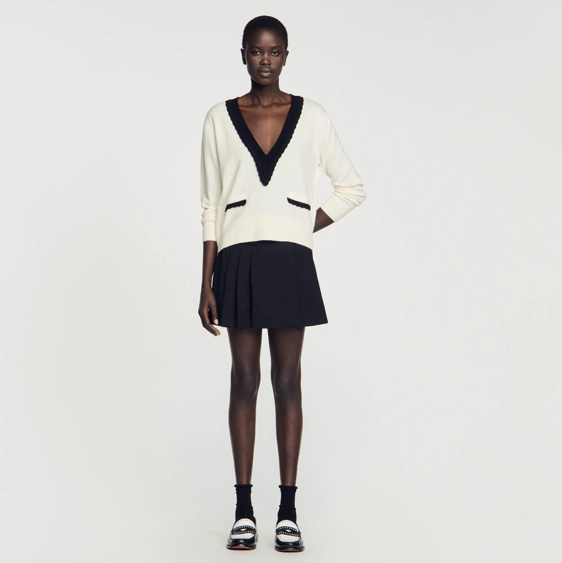Pull Col V Bicolore En Laine