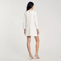 Robe Courte Perlée En Satin