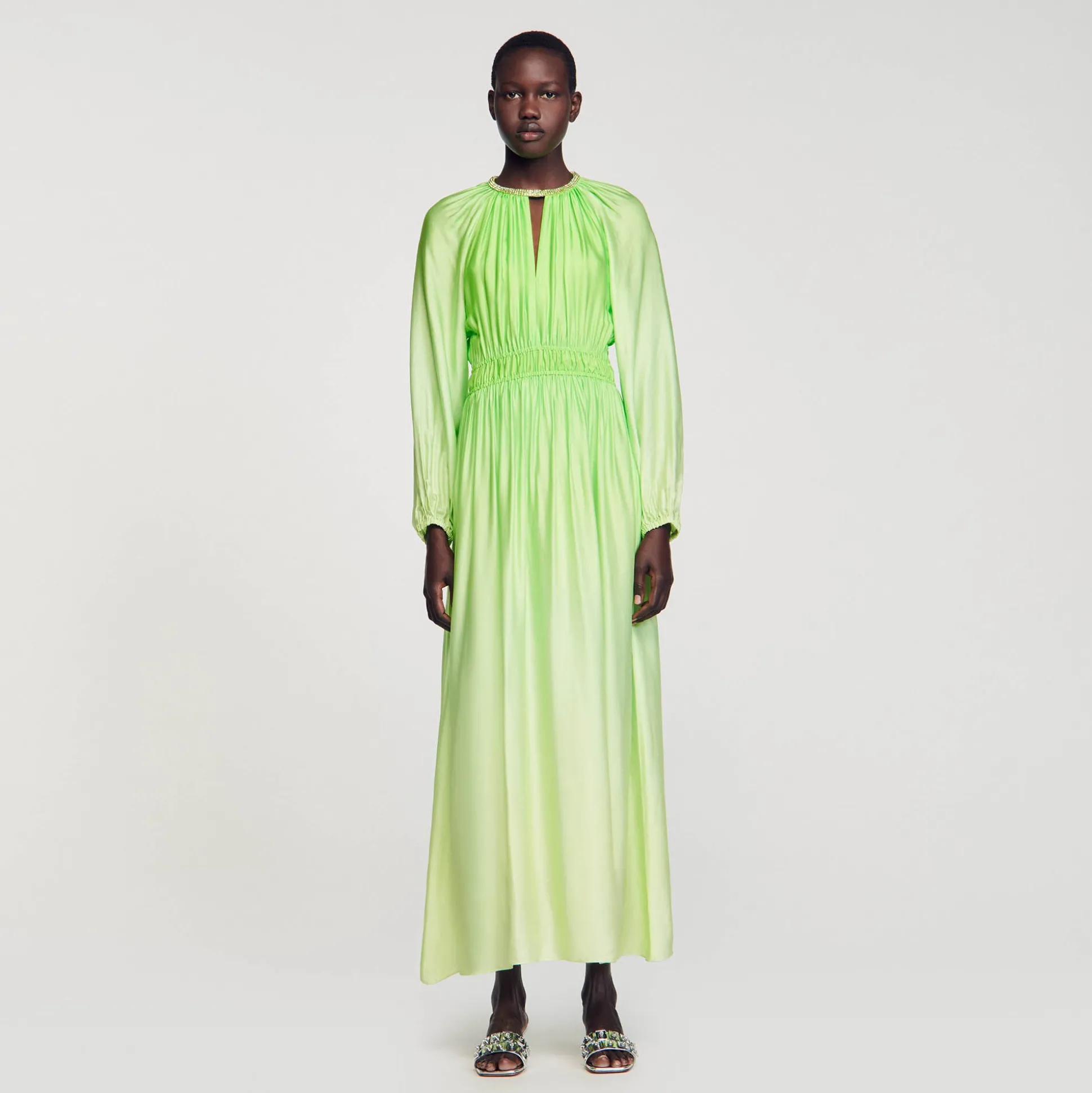 Robe Longue à Col Strassé