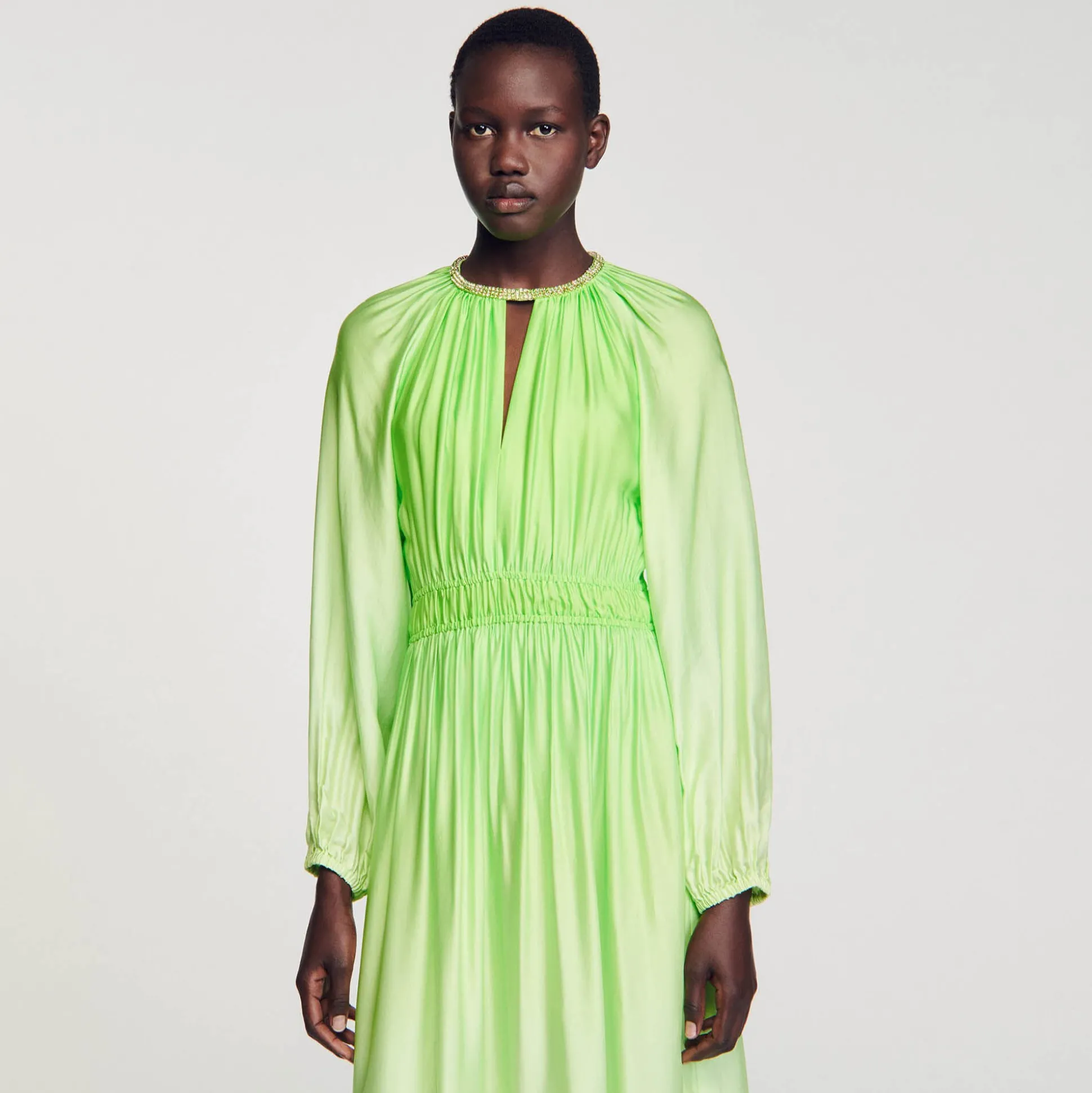 Robe Longue à Col Strassé