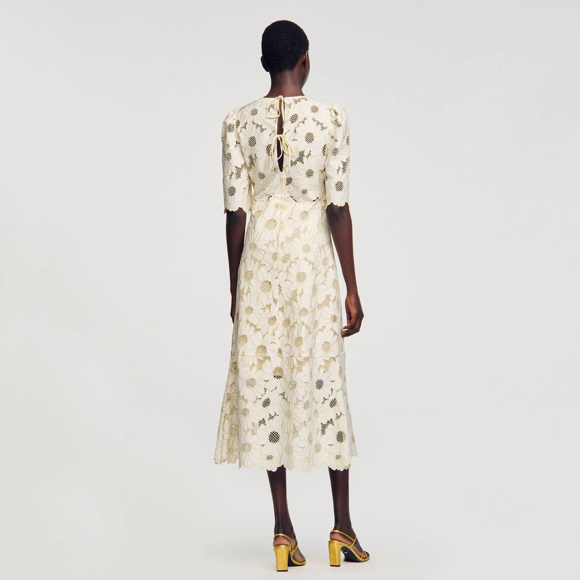 Robe Longue Brodée