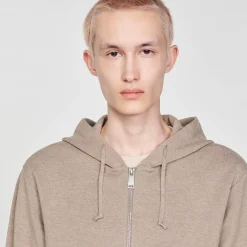 Sweatshirt à Capuche