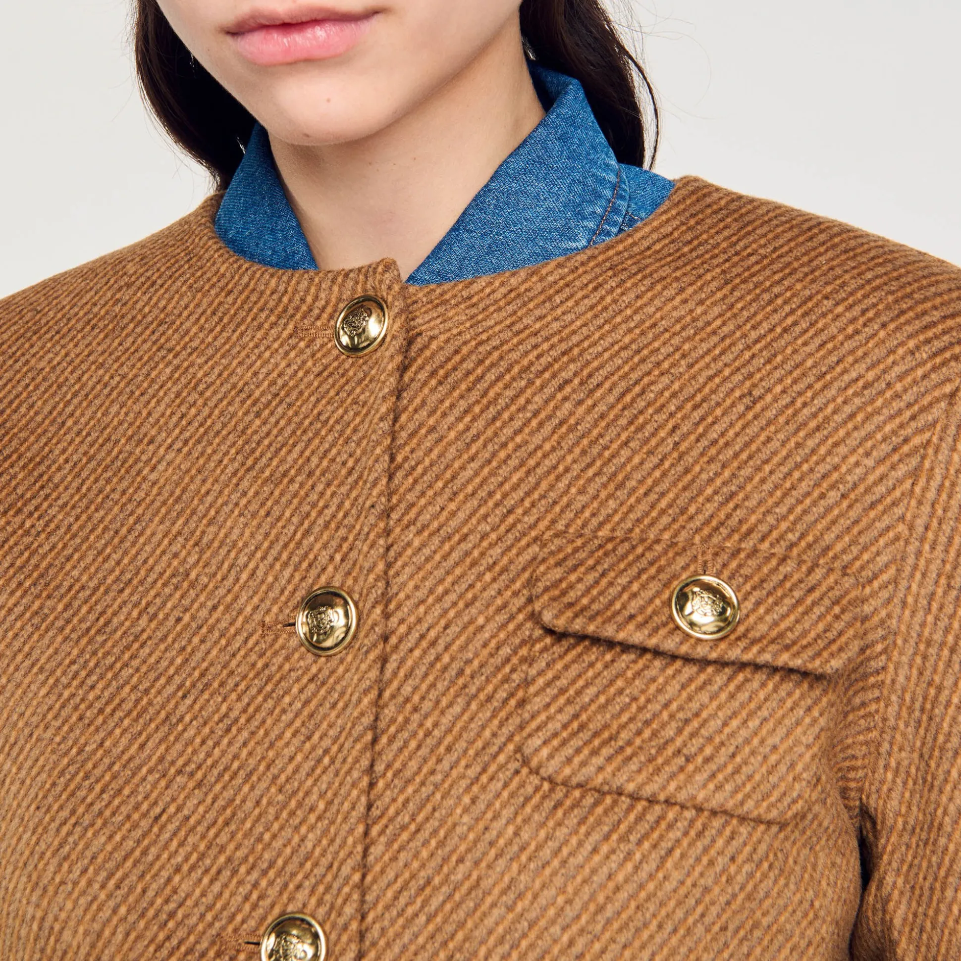 Veste Courte à Boutons